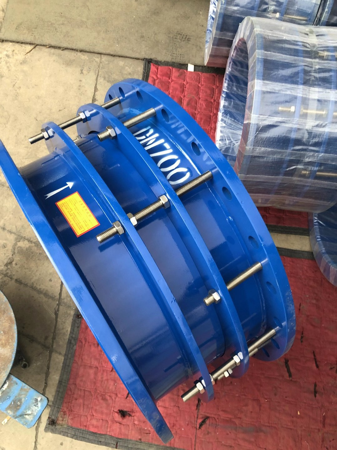 双法兰限位伸缩接头安装要点